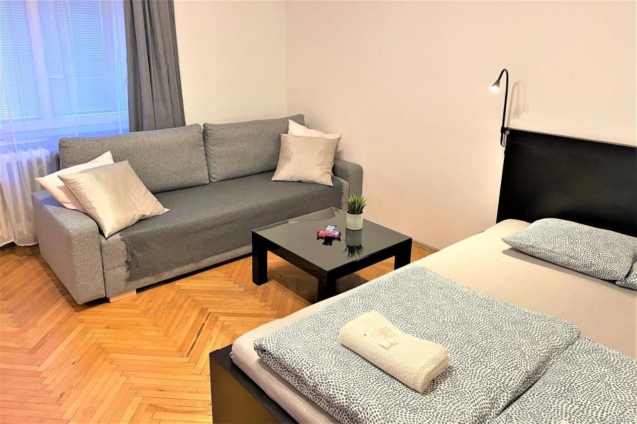 Apartment Helen - Old Town, Ac Bratysława Zewnętrze zdjęcie