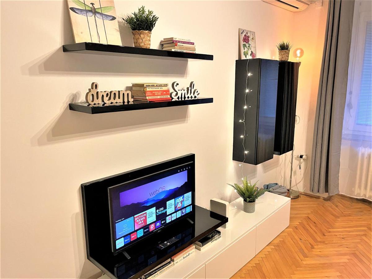 Apartment Helen - Old Town, Ac Bratysława Zewnętrze zdjęcie